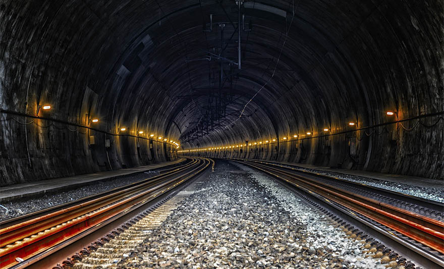 zeljeznicki tunel zeljeznica.jpg